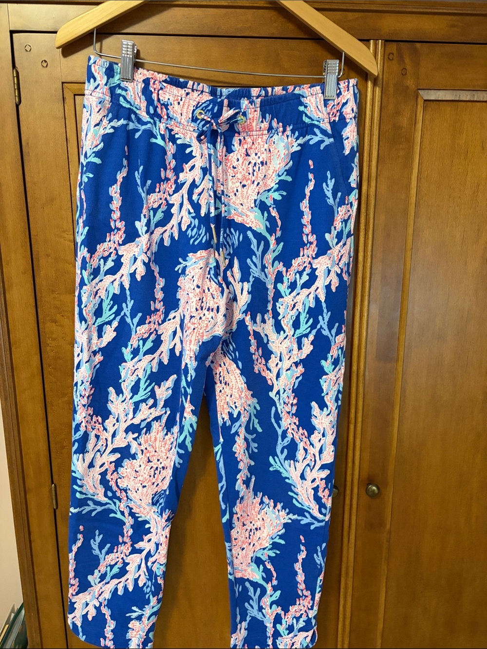 Lilly Pulitzer Blue Coral-Print Pants. Beautiful and comfortable